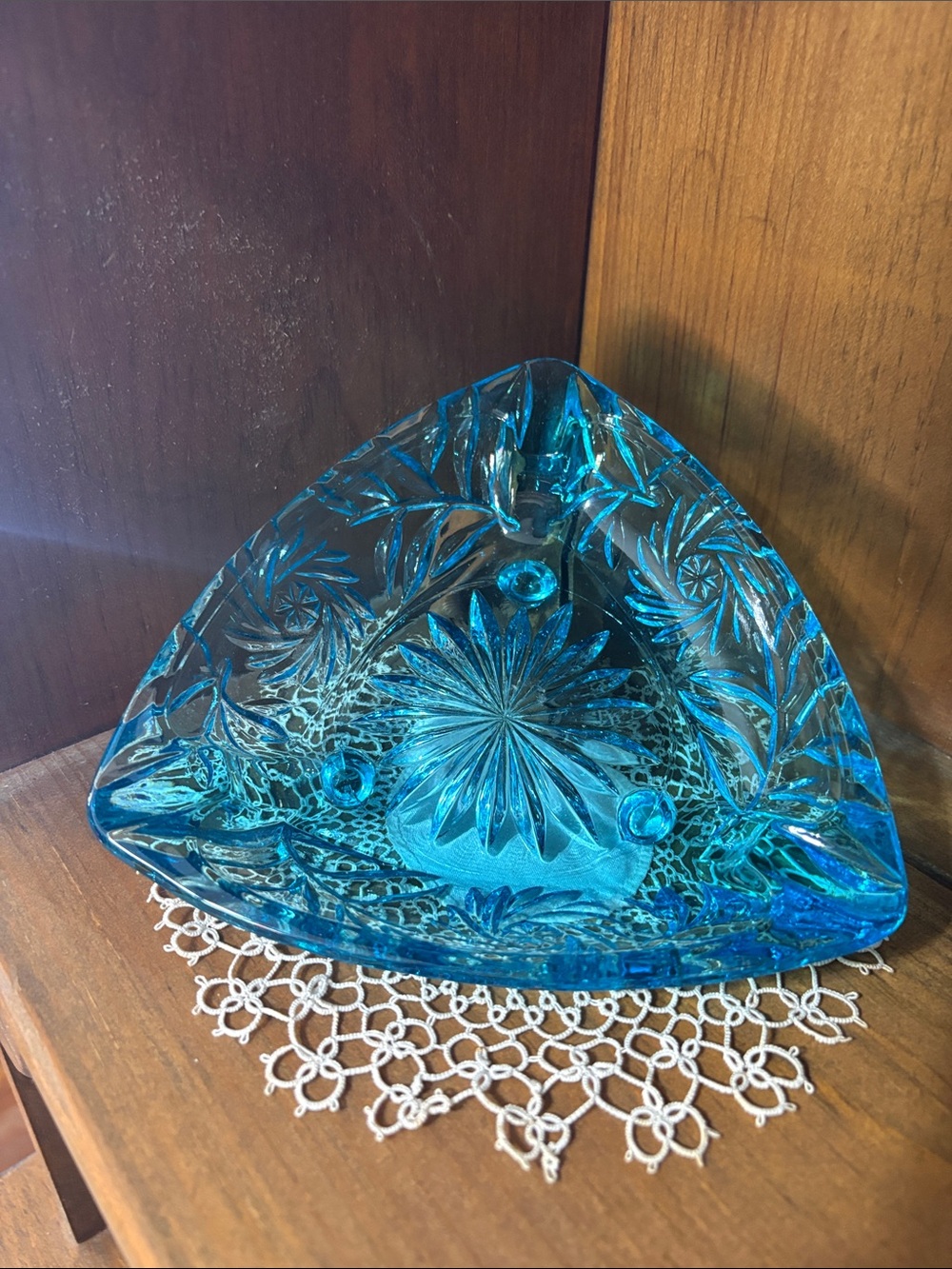 Vintage Hazel Atlas Aqua Blue Starburst Pattern Triangular Ashtray